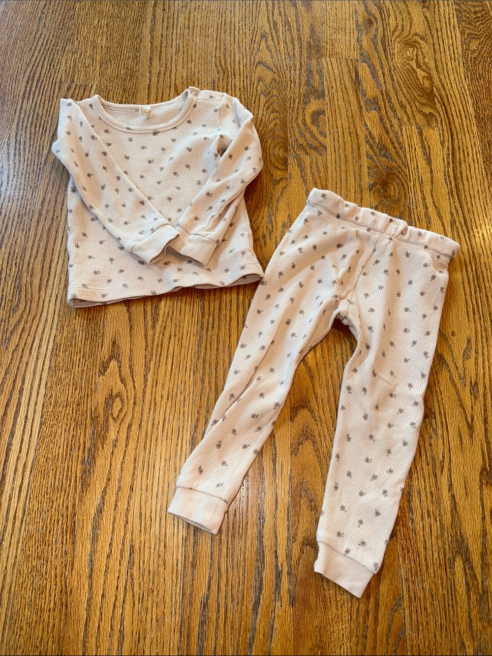 Quincy Mae light pink / flower waffle knit set - 18-24mo - good condition